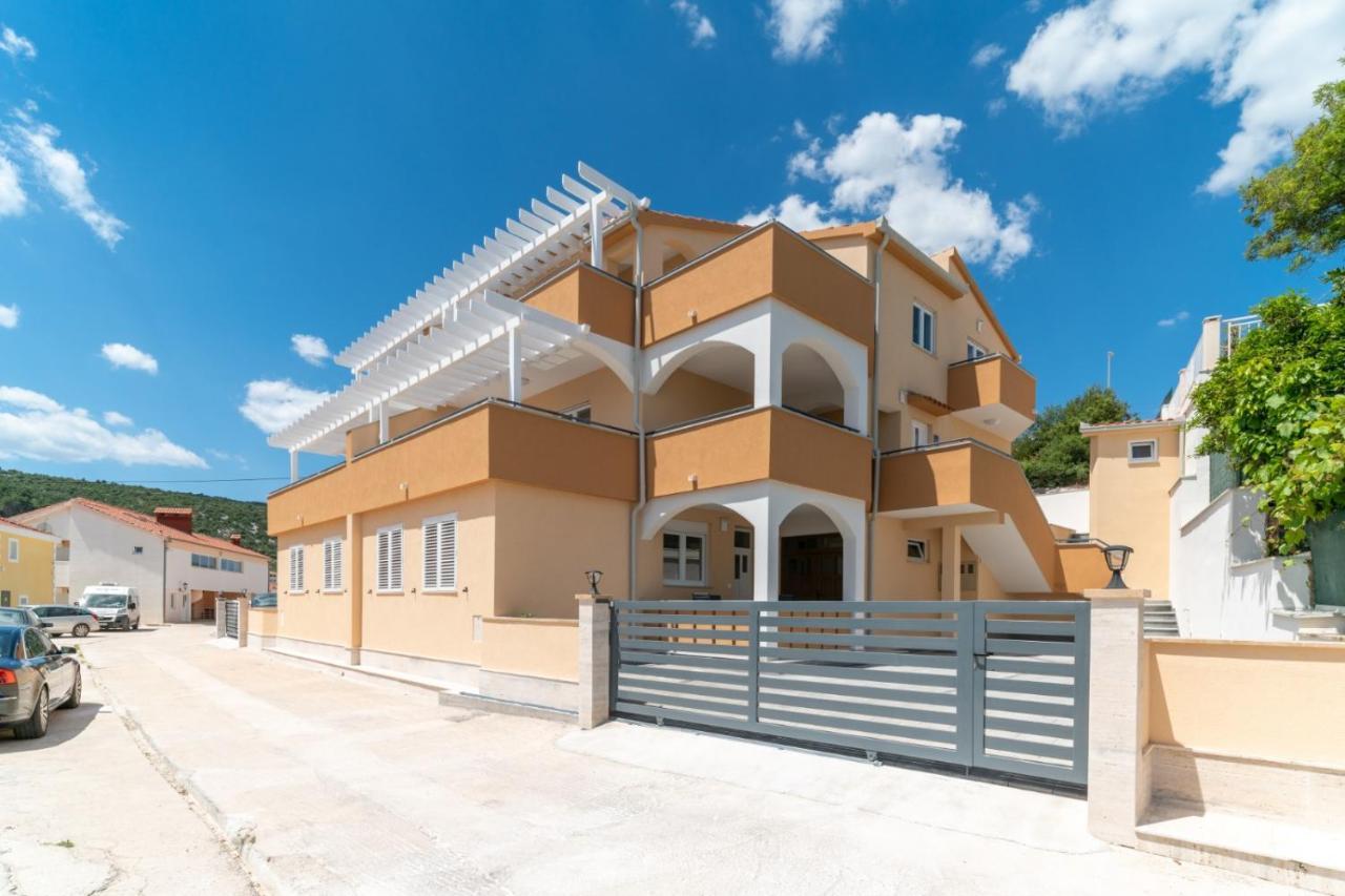 Villa A 玛里纳 外观 照片