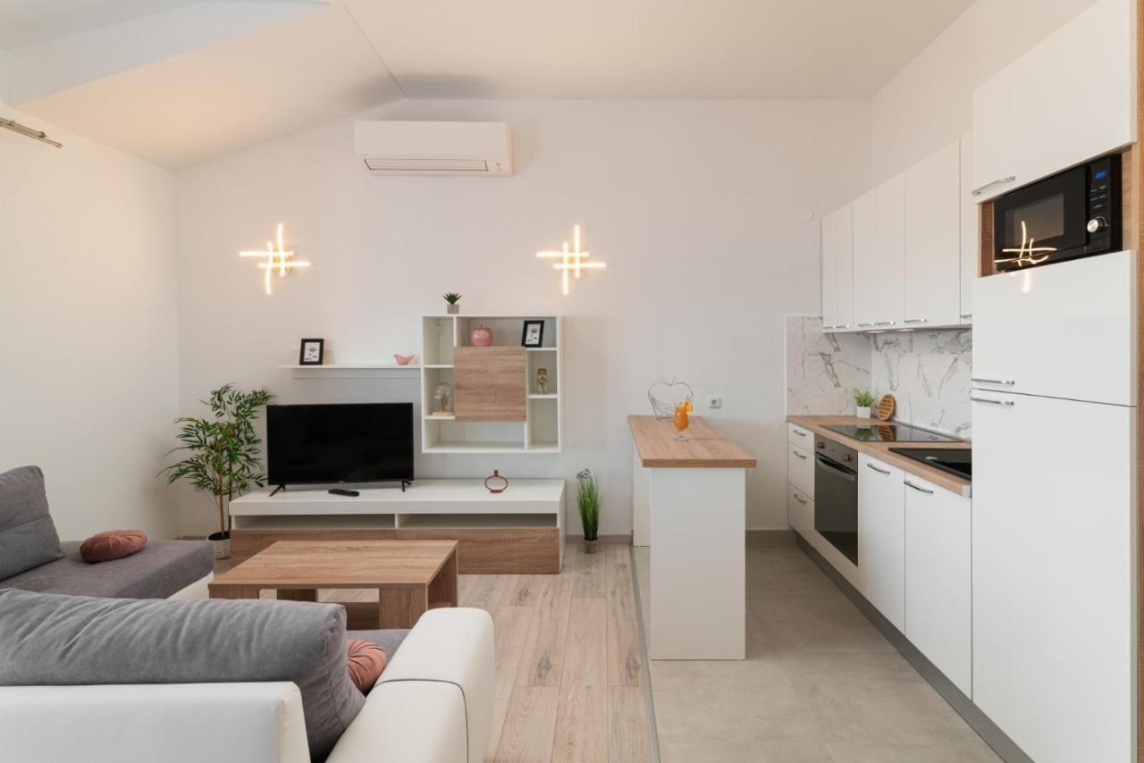 Villa A 玛里纳 外观 照片