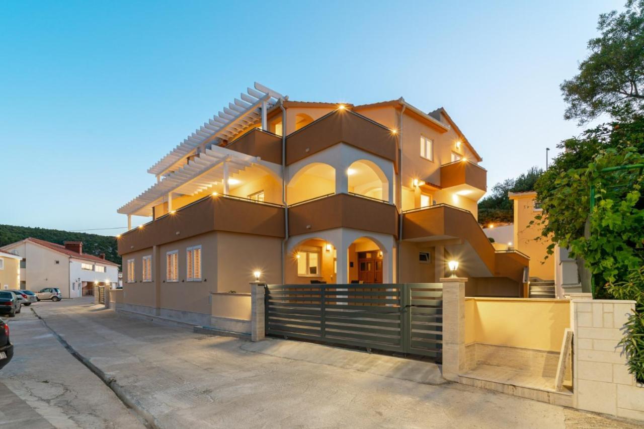 Villa A 玛里纳 外观 照片