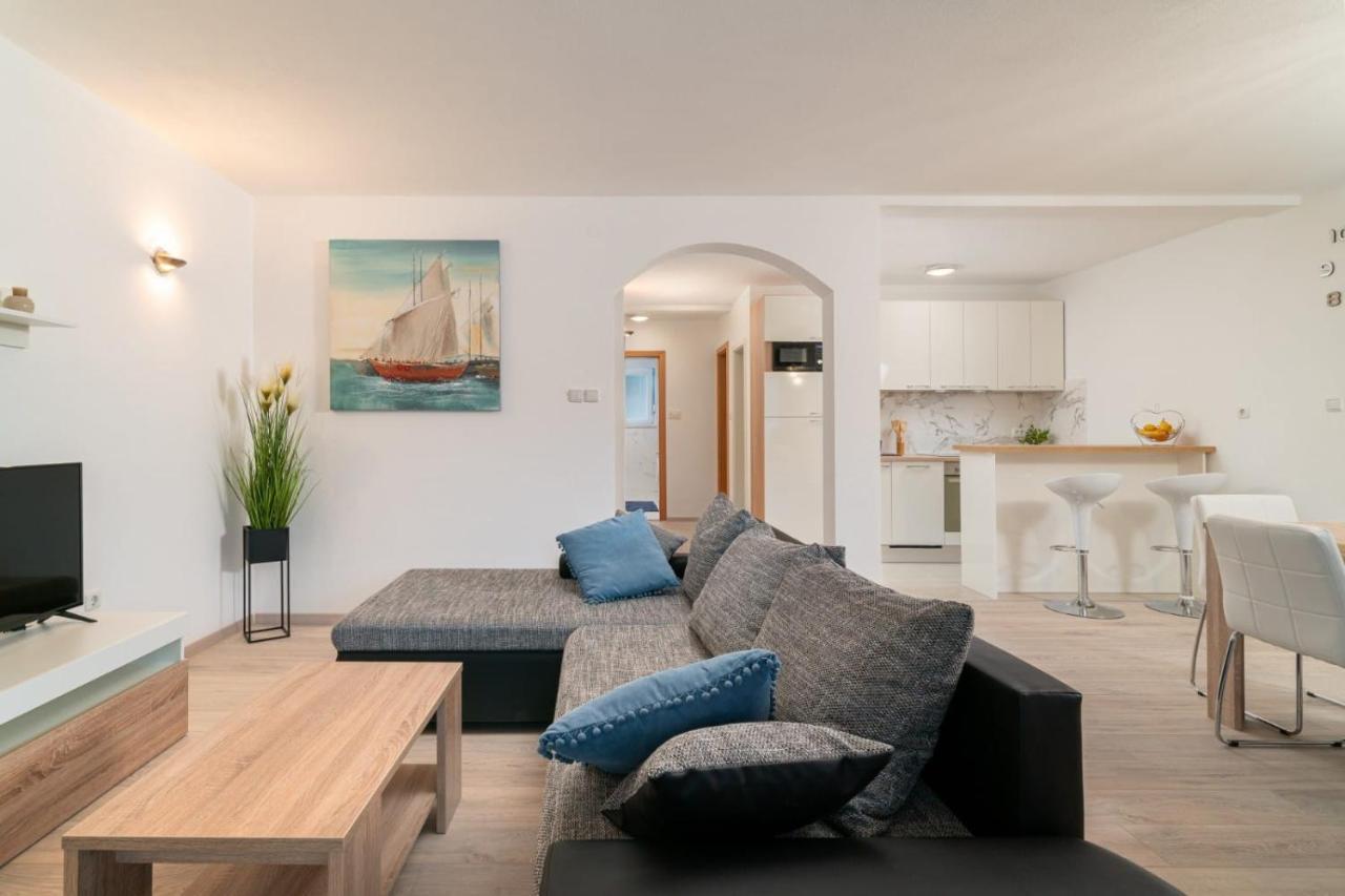 Villa A 玛里纳 外观 照片