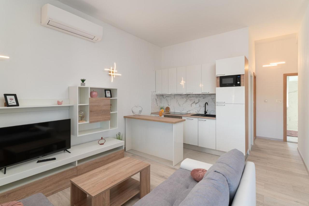 Villa A 玛里纳 外观 照片